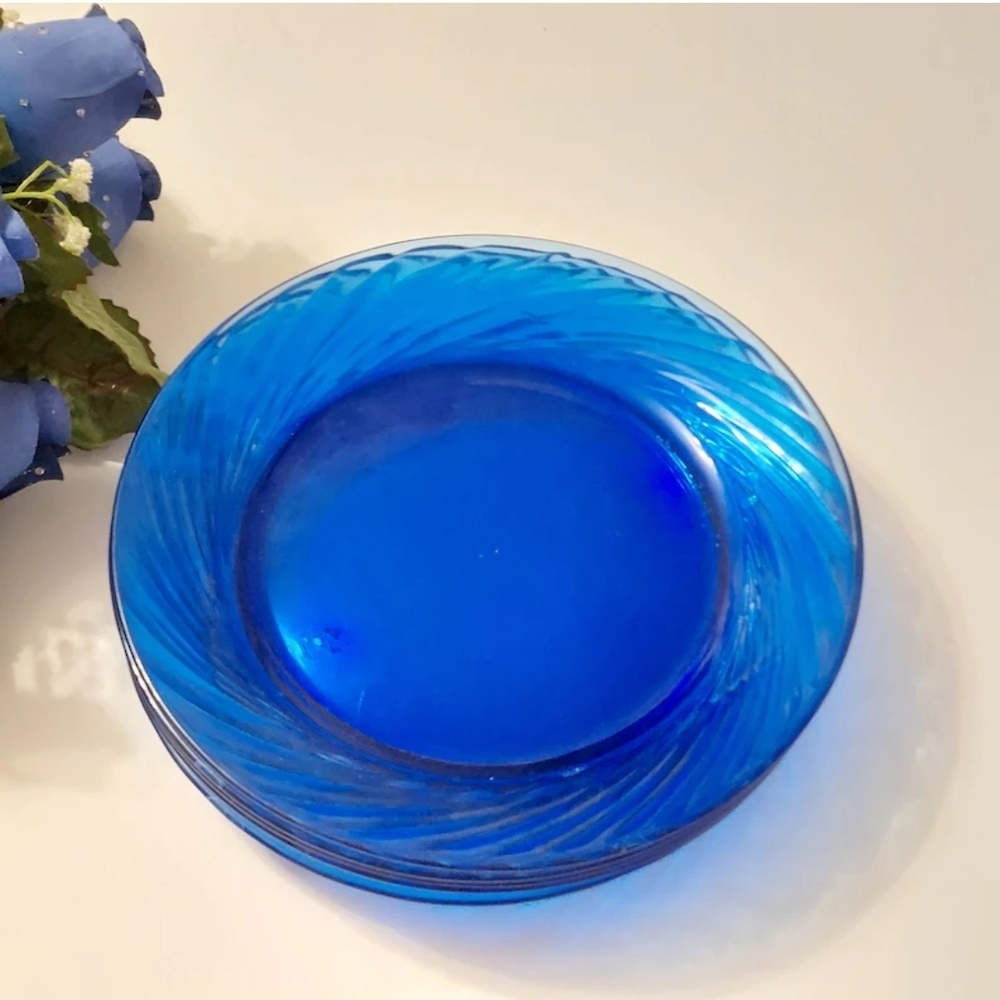 Pyrex FESTIVA Coblat Blue, 7.5 Inch Salad Plates Set of 5, Corelle Coordinate